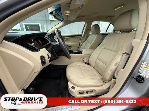 Used 2013 Ford Taurus Limited FWD image 13