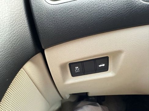 Used 2019 INFINITI Q50 Luxe w/ Essential Package (3.0T Luxe) image 36