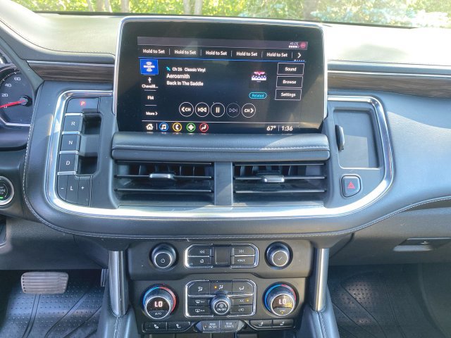 Used 2021 Chevrolet Tahoe Z71 w/ Z71 Signature Package AWD/4WD image 13
