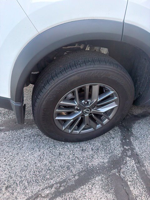 Used 2023 Nissan Rogue S AWD/4WD image 9