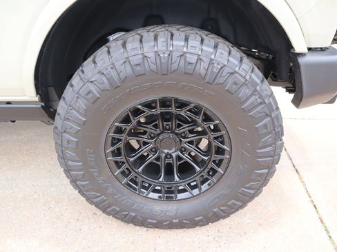 New 2026 Ford Bronco Outer Banks AWD/4WD image 19