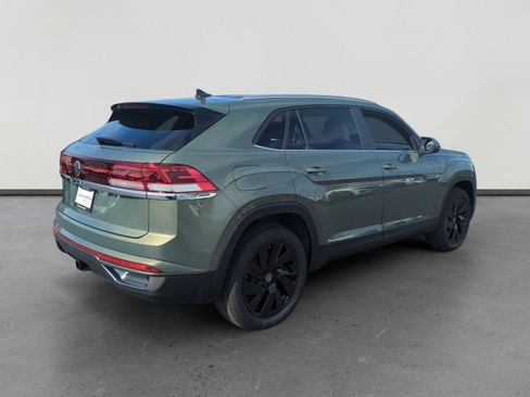 New 2026 Volkswagen Atlas Cross Sport SE image 5
