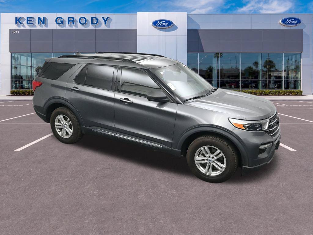 Used 2023 Ford Explorer XLT w/ Equipment Group 202A AWD/4WD image 12
