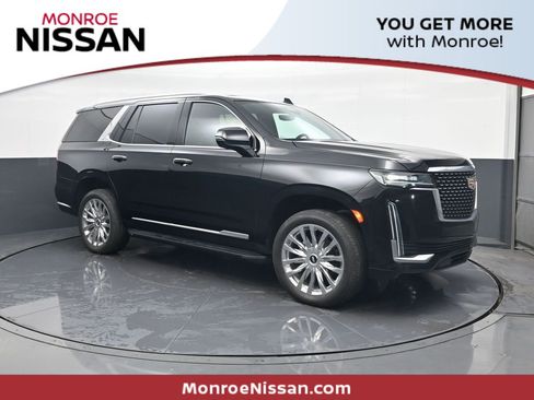 Used 2024 Cadillac Escalade Premium Luxury w/ LPO, Floor Liner Package image 1