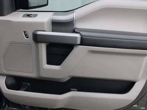 Used 2019 Ford F150 XLT w/ Equipment Group 301A Mid image 28