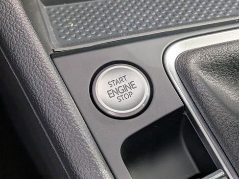 New 2026 Volkswagen Jetta SE image 21