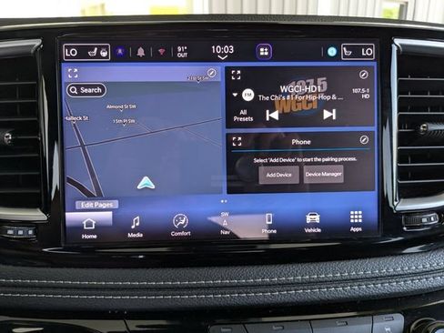 Used 2025 Chrysler Pacifica Limited FWD image 22
