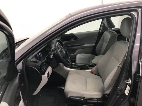 Used 2016 Honda Accord LX image 12