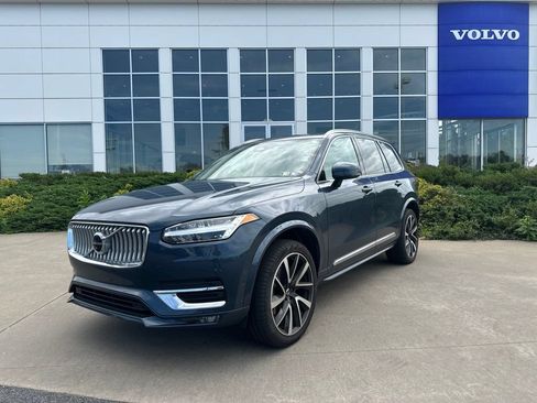 Used 2023 Volvo XC90 B6 Plus w/ Protection Package AWD/4WD image 33