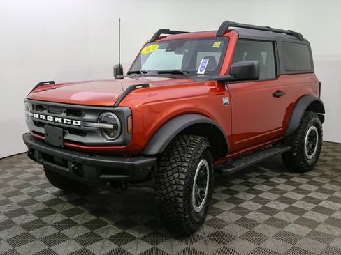 Used 2024 Ford Bronco Big Bend w/ Sasquatch Package AWD/4WD image 5