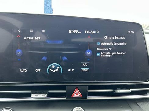 Certified 2024 Hyundai Elantra SEL FWD image 28
