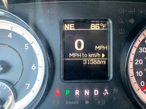 Used 2016 RAM 2500 Tradesman RWD image 12