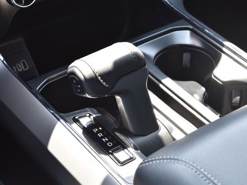 New 2025 Ford F150 XLT w/ Equipment Group 301A Standard image 18