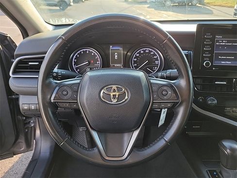 Used 2023 Toyota Camry SE image 20