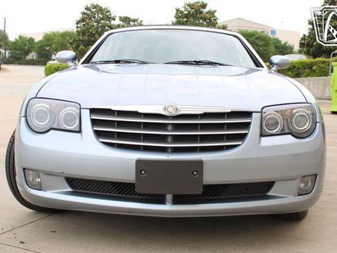 Used 2008 Chrysler Crossfire Limited image 33