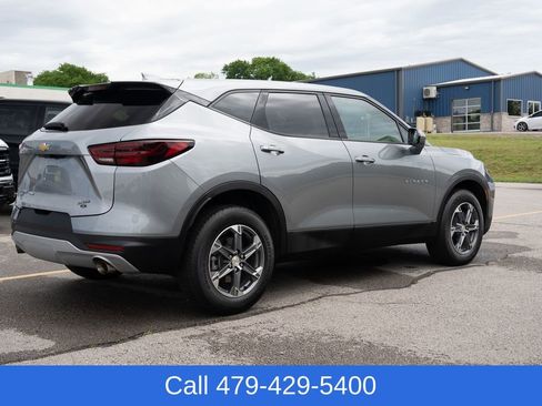 Used 2025 Chevrolet Blazer LT AWD/4WD image 6