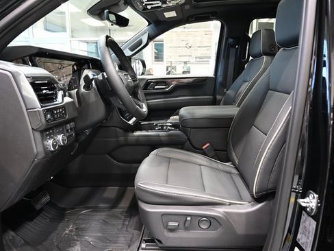 New 2026 GMC Yukon XL Elevation w/ Elevation Premium Package image 9