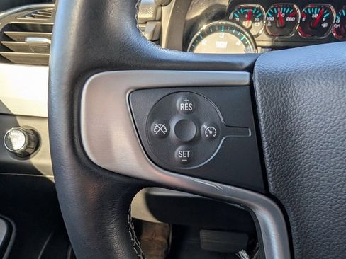 Used 2020 GMC Yukon SLE w/ HD Trailering Package image 19