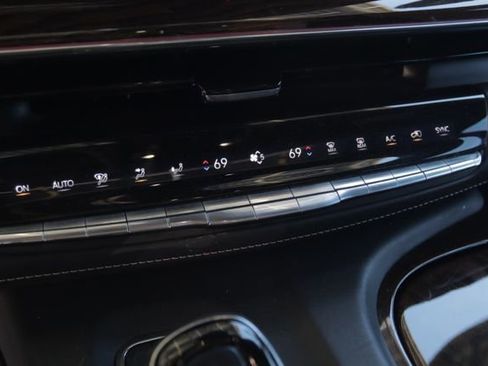 Used 2022 Cadillac Escalade ESV Sport Platinum w/ LPO, ONYX Package image 20