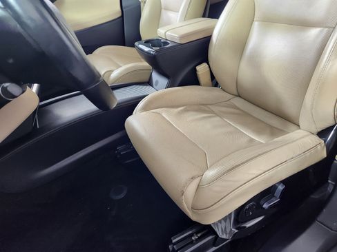 Used 2016 Tesla Model X image 12