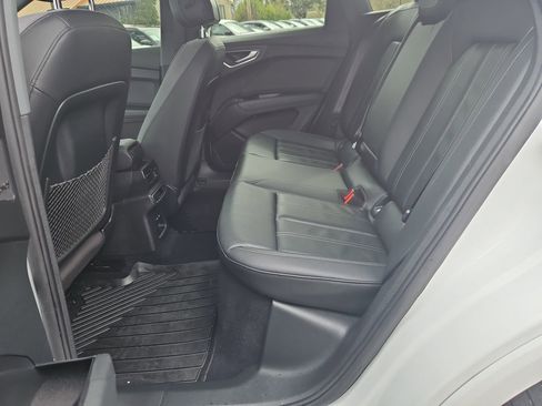 Used 2023 Audi Q4 e-tron Premium Plus w/ Premium Plus image 25