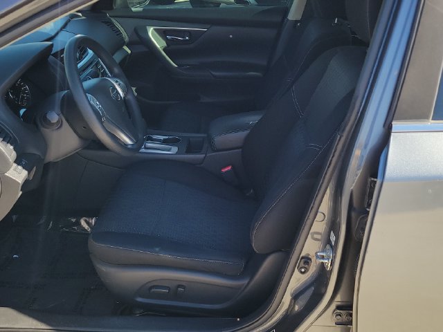 Used 2016 Nissan Altima 2.5 S w/ Power Driver Seat Package FWD image 9