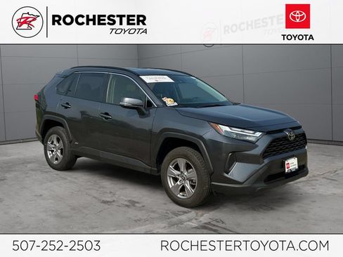 Certified 2025 Toyota RAV4 XLE AWD/4WD image 1