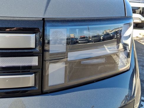 Certified 2025 Hyundai Santa Fe SEL image 8