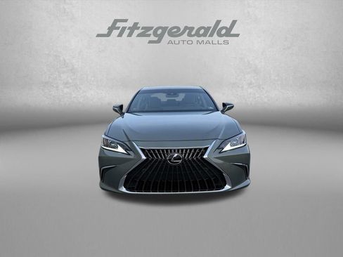 Used 2025 Lexus ES 350 w/ Premium Package FWD image 2