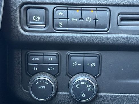 Used 2024 Chevrolet Tahoe LT image 40