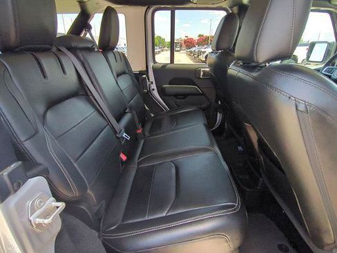 Used 2023 Jeep Wrangler Unlimited Sahara AWD/4WD image 58