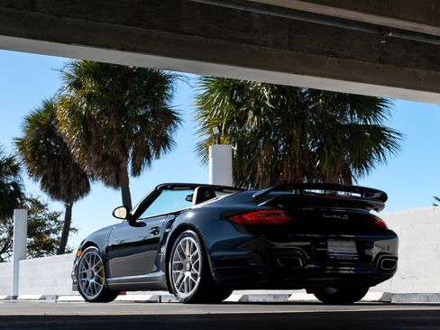 Used 2011 Porsche 911 Turbo S image 4