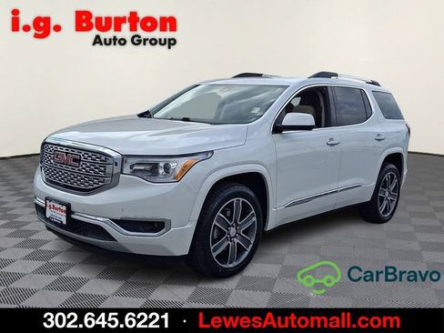 Certified 2017 GMC Acadia Denali w/ Technology Package FWD image 3