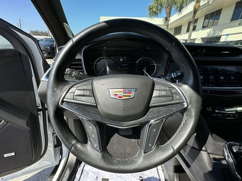 Certified 2023 Cadillac XT5 Premium Luxury image 22