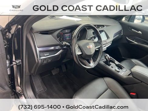 Certified 2023 Cadillac XT4 Luxury w/ Cold Weather Package AWD/4WD image 18