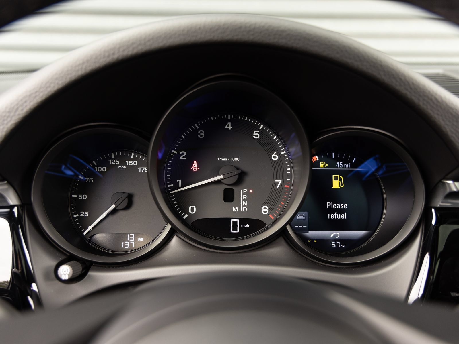 Certified 2026 Porsche Macan AWD/4WD image 13