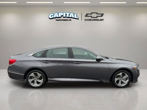 Used 2020 Honda Accord EX image 6