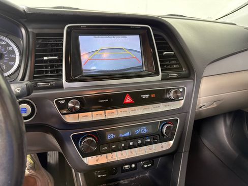 Used 2019 Hyundai Sonata SEL FWD image 16