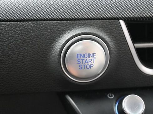 Used 2025 Hyundai Sonata SEL FWD image 36