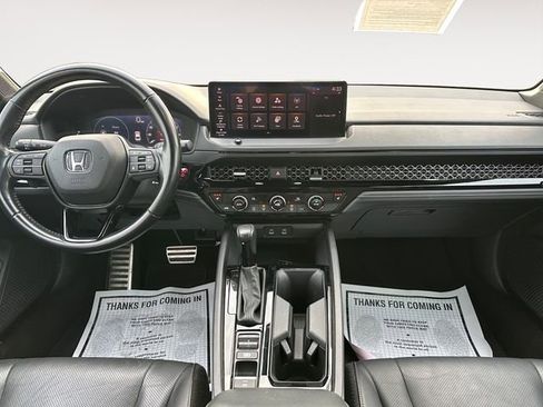 Used 2023 Honda Accord Sport image 11