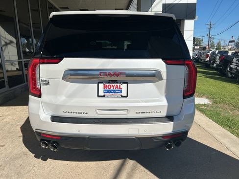 Used 2024 GMC Yukon XL Denali w/ Advanced Technology Package AWD/4WD image 6