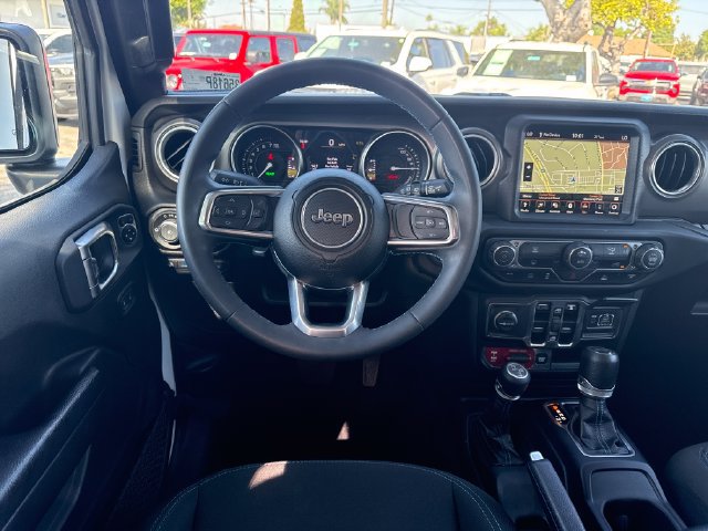 Used 2023 Jeep Wrangler Unlimited Rubicon 4xe AWD/4WD image 14