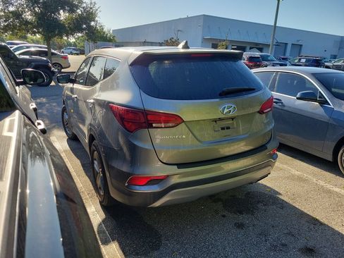 Used 2017 Hyundai Santa Fe Sport FWD image 4
