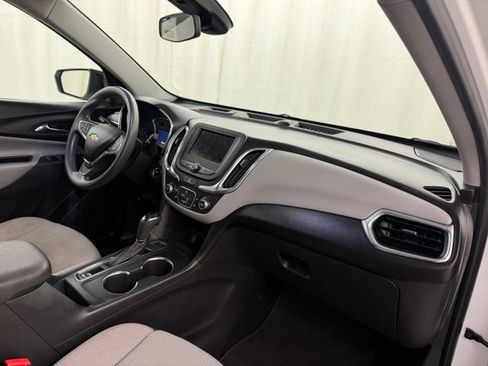 Used 2020 Chevrolet Equinox LT AWD/4WD image 13