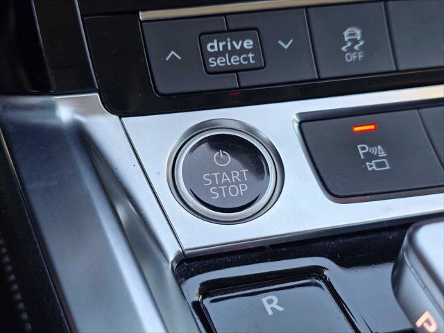 Used 2024 Audi Q8 e-tron Premium AWD/4WD image 34