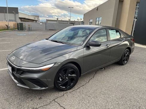 New 2026 Hyundai Elantra Sport image 2