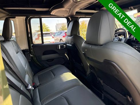 Used 2024 Jeep Wrangler High Altitude AWD/4WD image 13