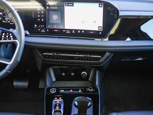 New 2025 Audi A6 e-tron Premium image 13