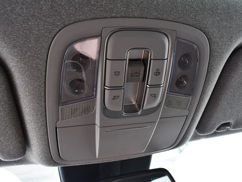 Used 2019 Hyundai Santa Fe Limited AWD/4WD image 34