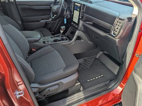 Used 2024 Ford Ranger XLT w/ Technology Package image 12
